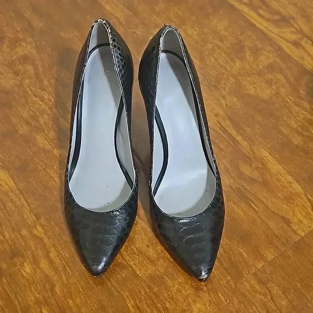 Johnston & Murphy Leather Heels